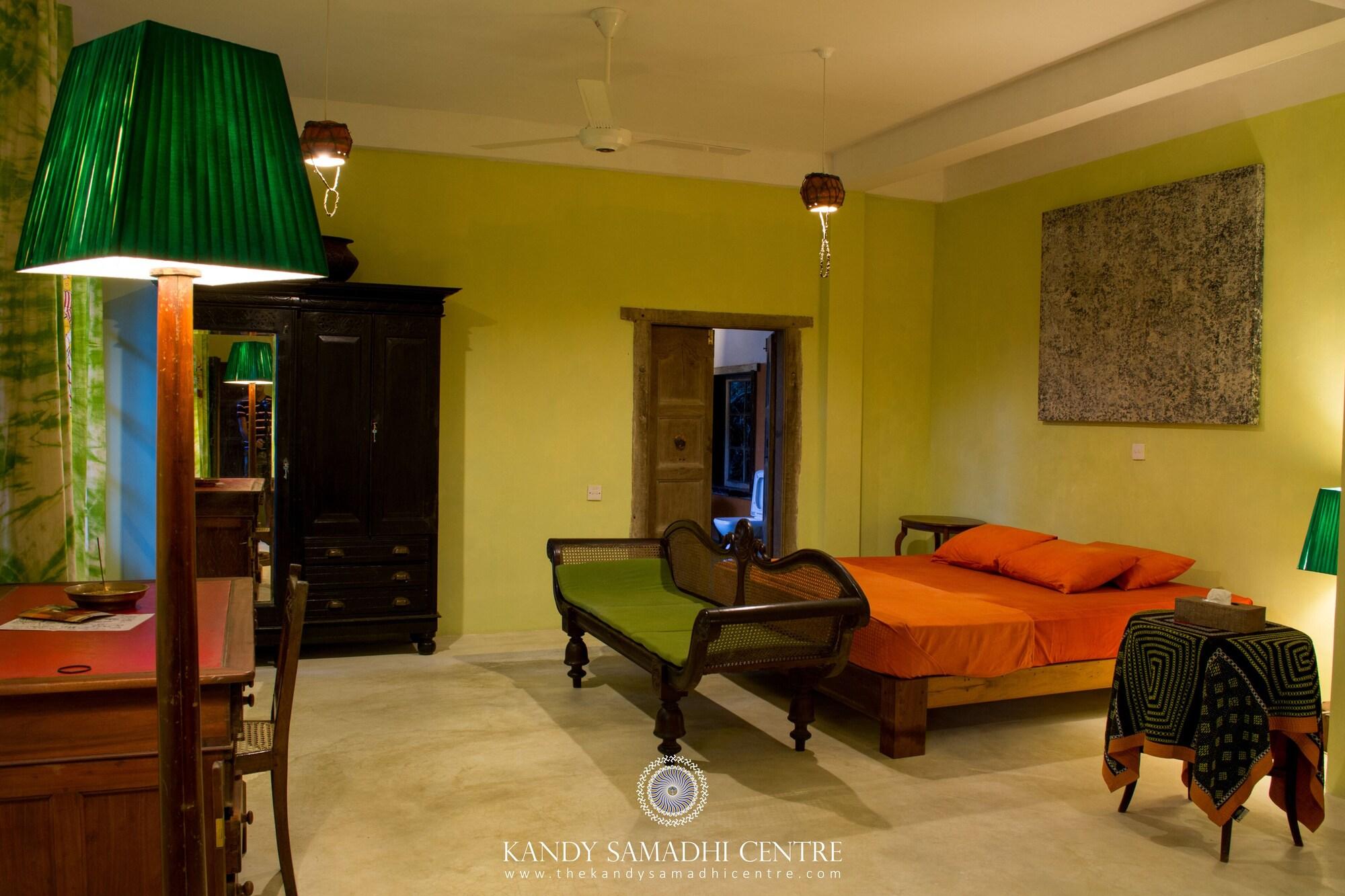 The Kandy Samadhicentre Hotel Narampanawa Екстериор снимка